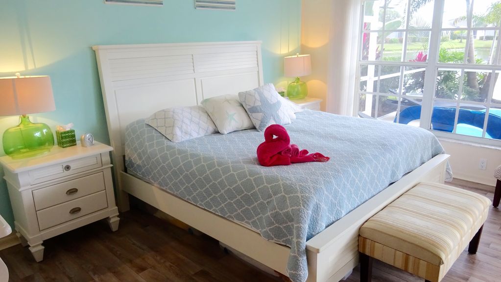 Master Bed Room in Floridafarben